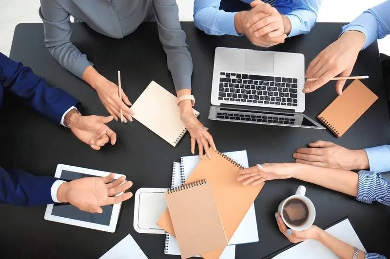 Marketing team collaboration using Asana project management tool in UAE